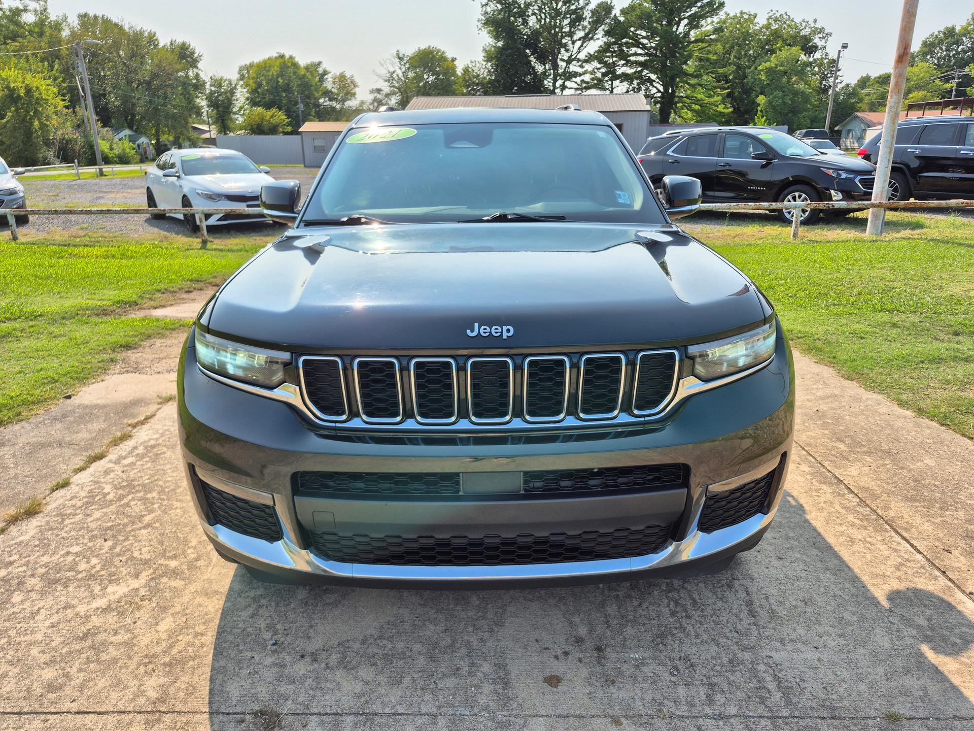 2021 Jeep Grand Cherokee Limited photo 2