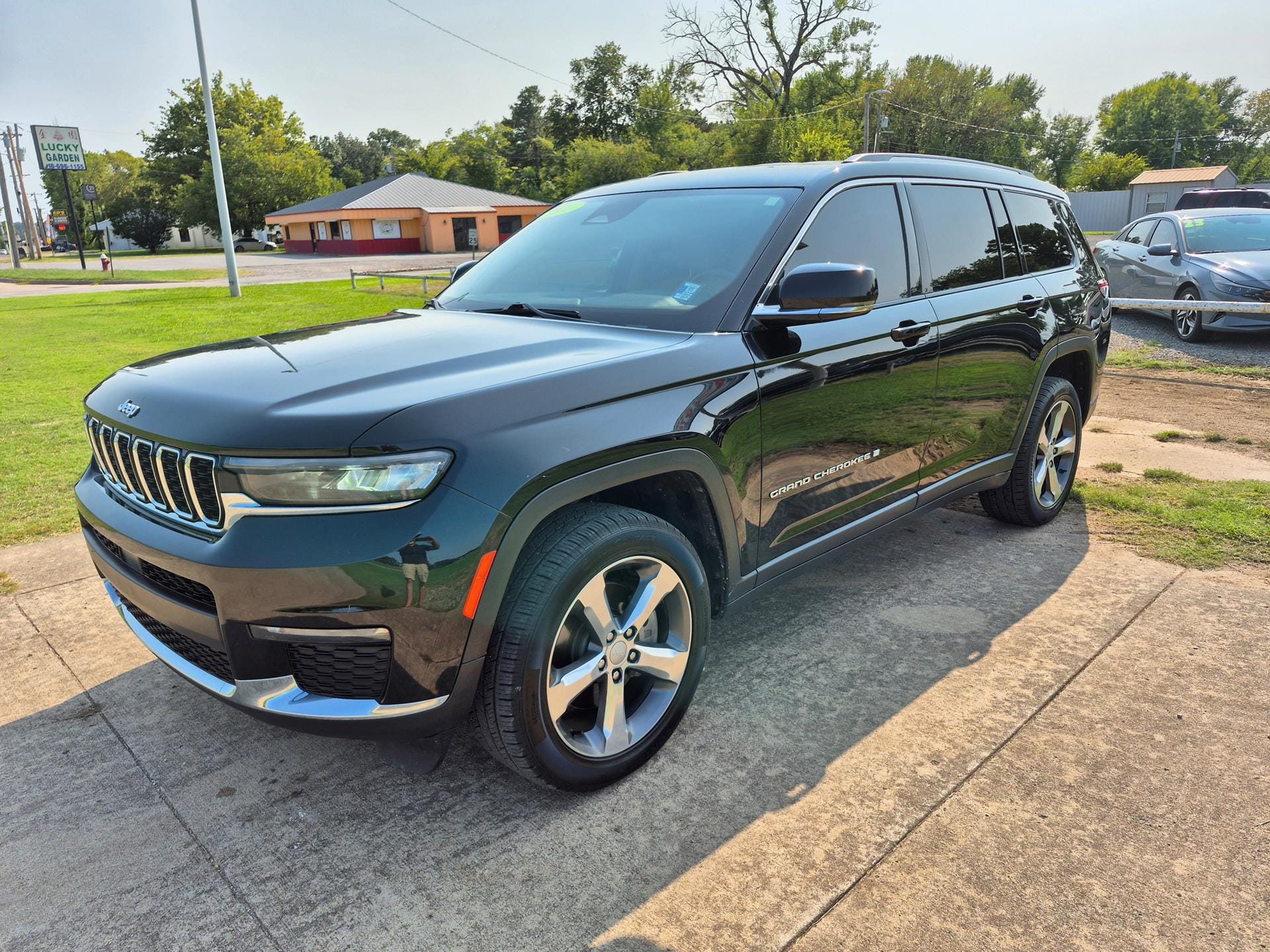 2021 Jeep Grand Cherokee Limited photo 3