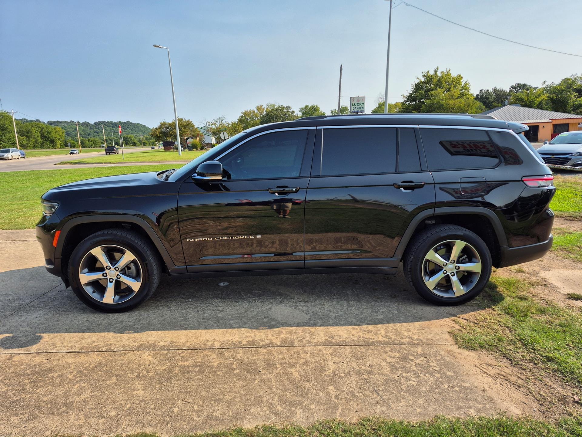 2021 Jeep Grand Cherokee Limited photo 4