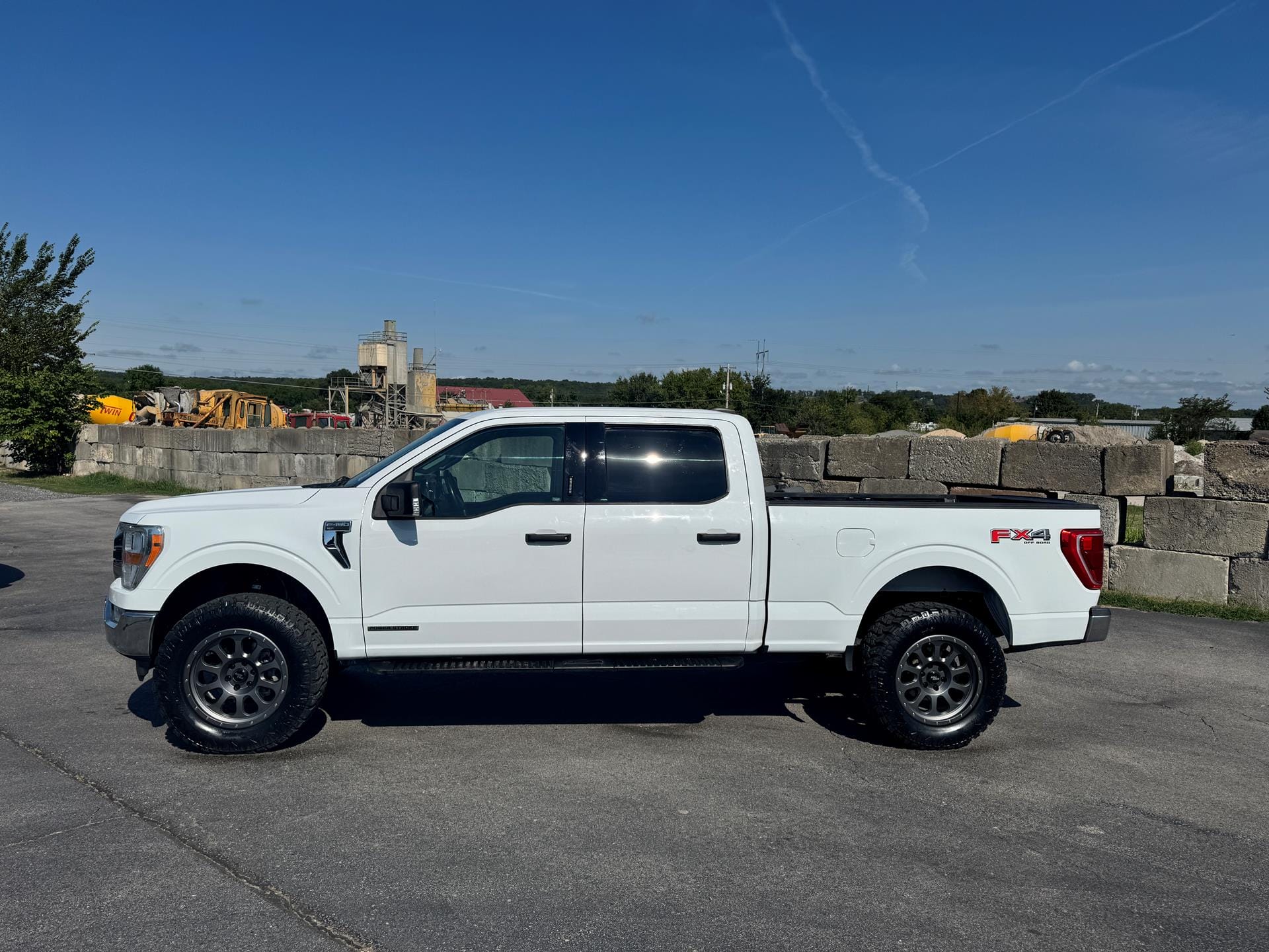 2021 Ford F-150 XLT photo 3