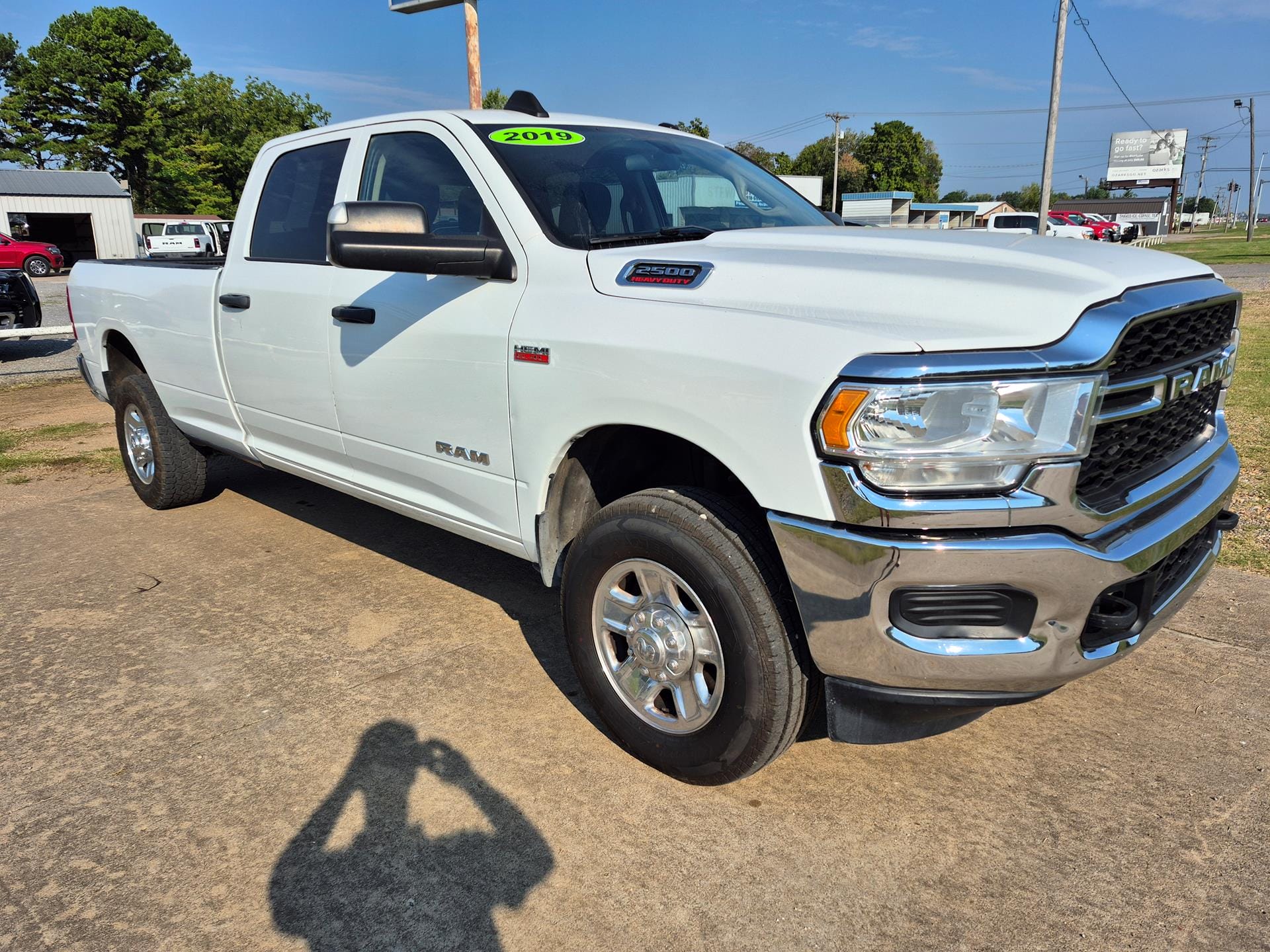 2019 Ram 2500 3C6UR5HJ2KG711688
