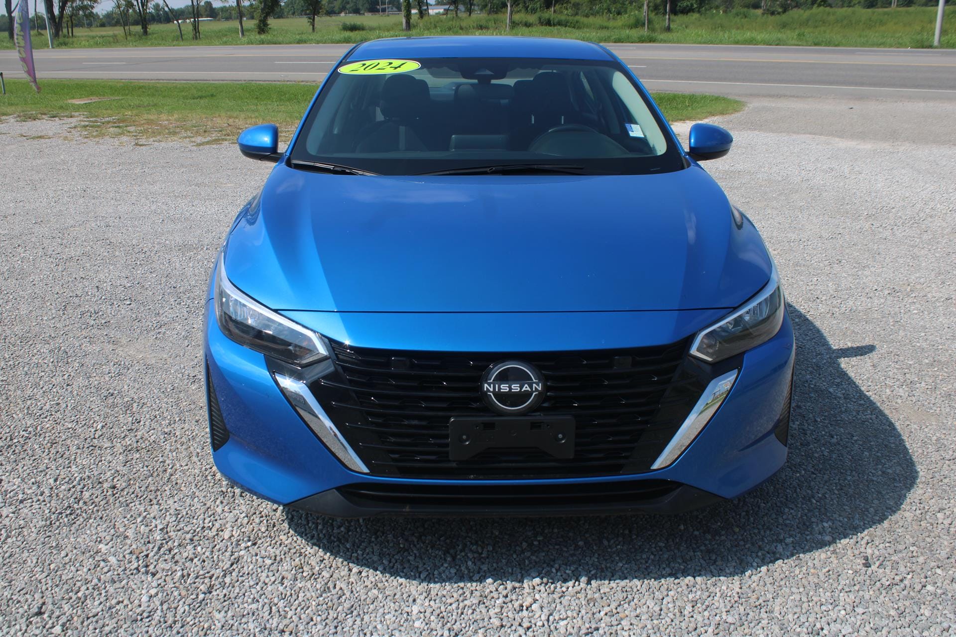 2024 Nissan Sentra SV photo 2