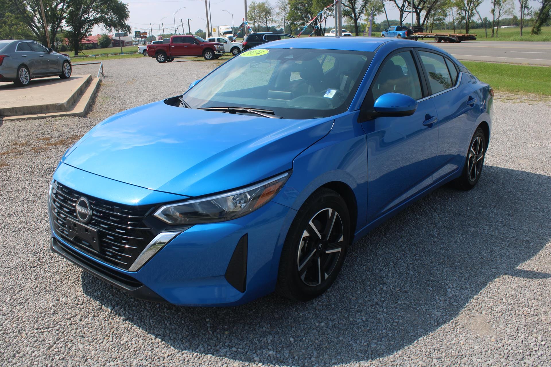 2024 Nissan Sentra SV photo 3