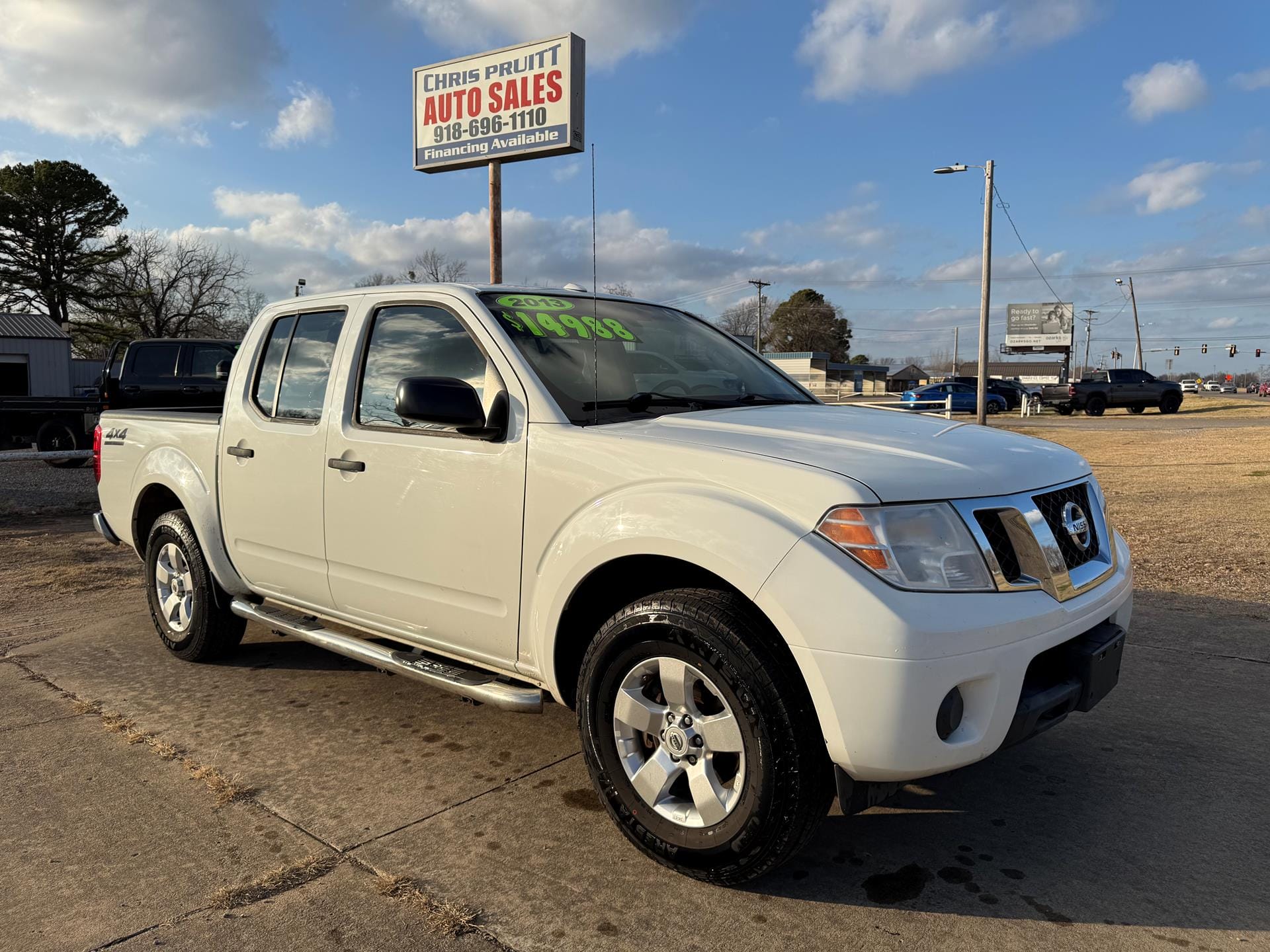 2013 Nissan Frontier SV's photo