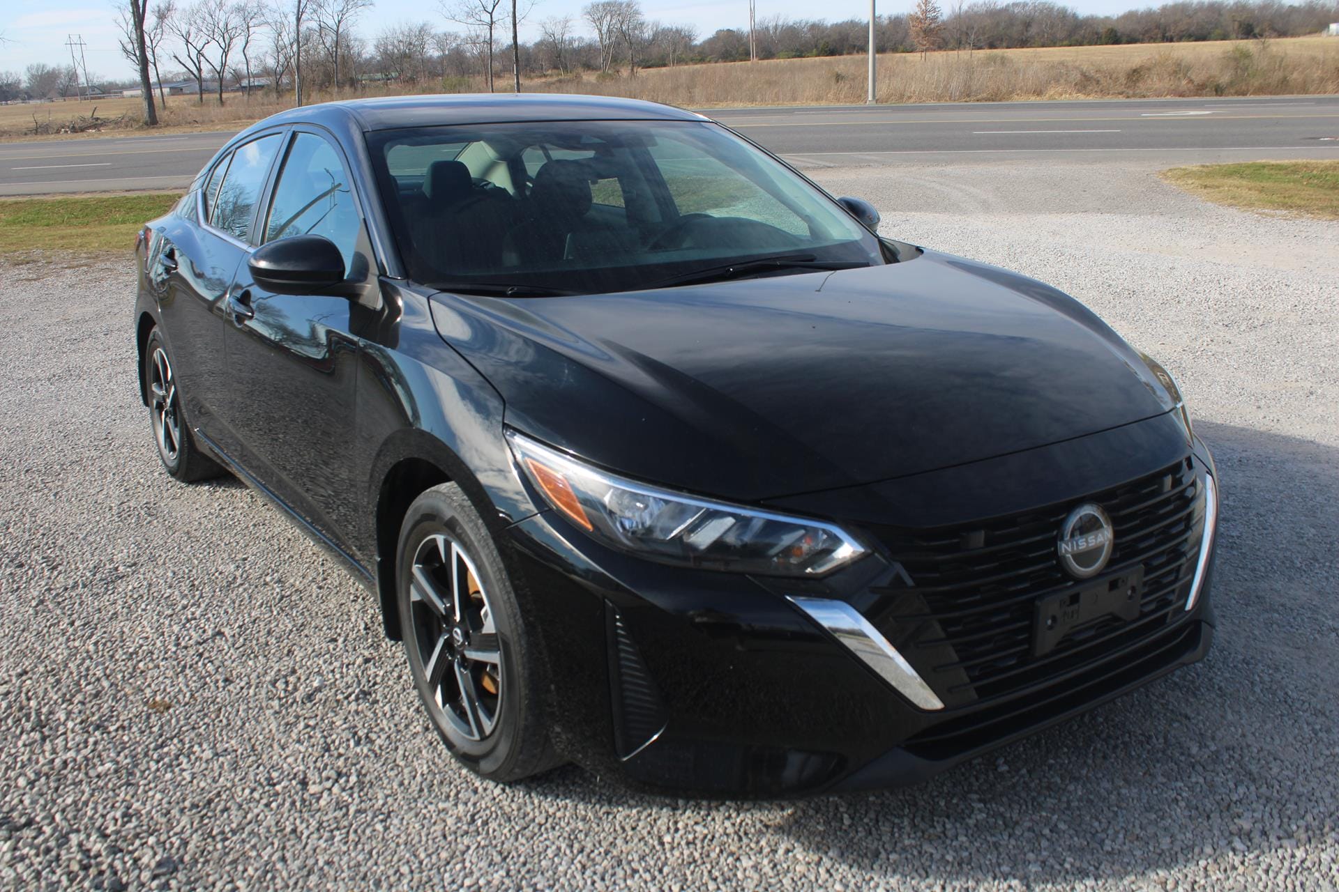 2024 Nissan Sentra SV's photo