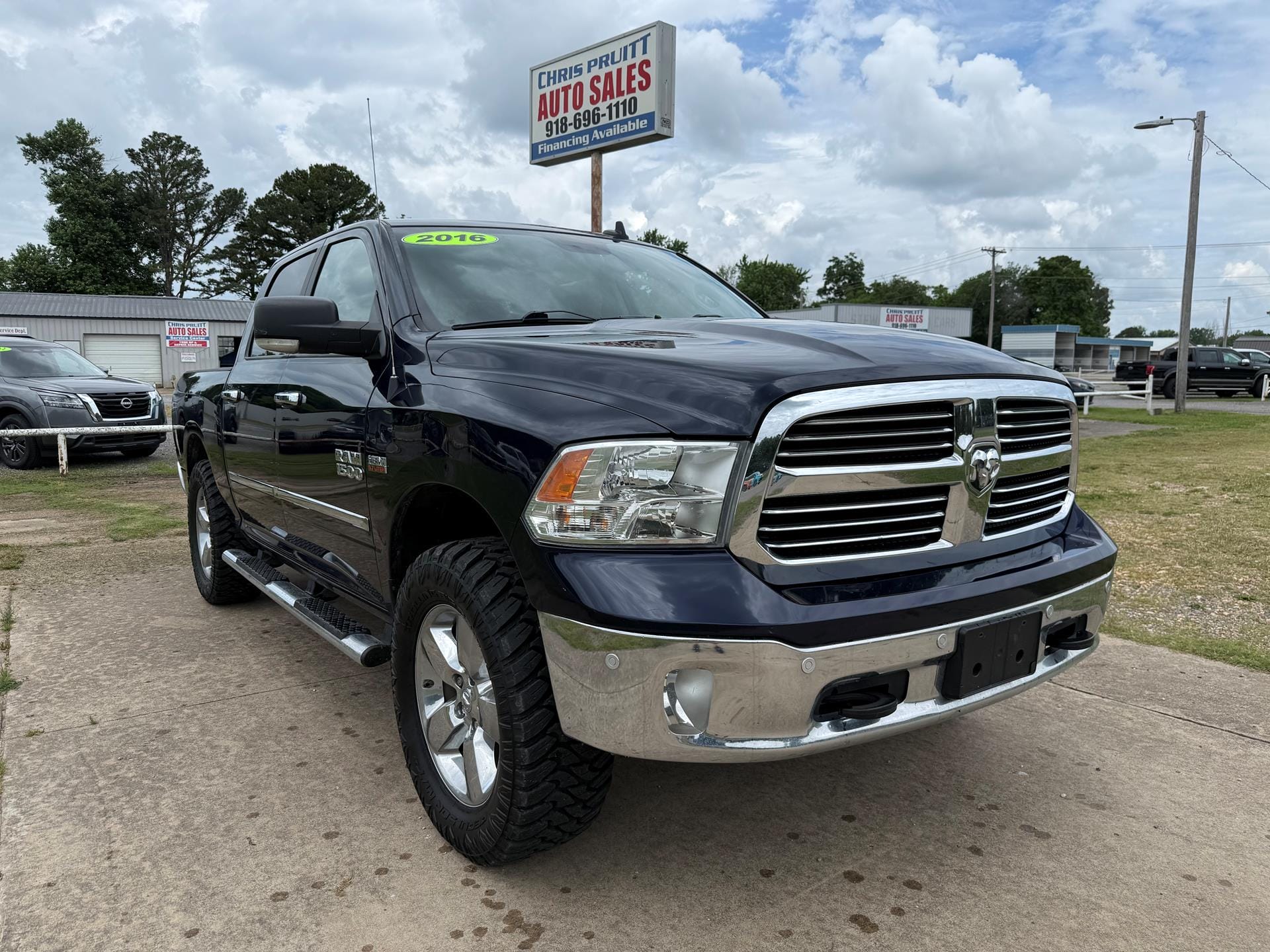 2016 RAM 1500 Big Horn 4x4 Crew Cab 5'7's photo