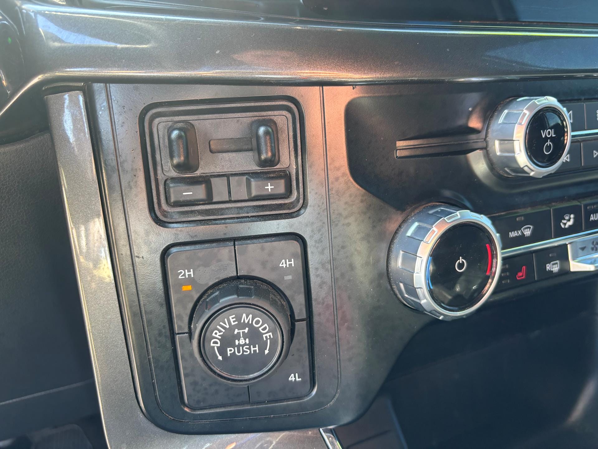 2023 Ford F-150 XLT - Photo 12