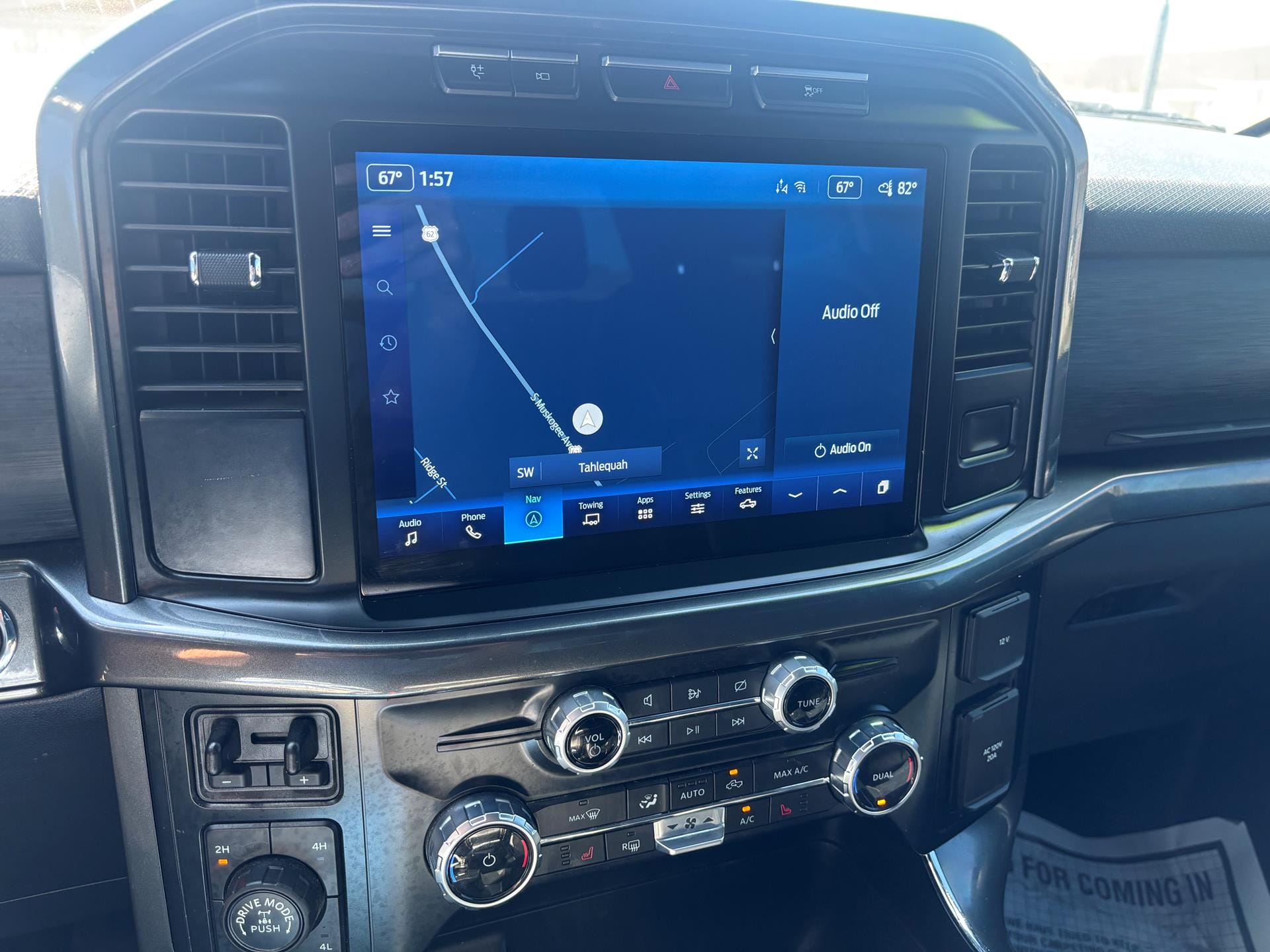 2023 Ford F-150 XLT - Photo 13
