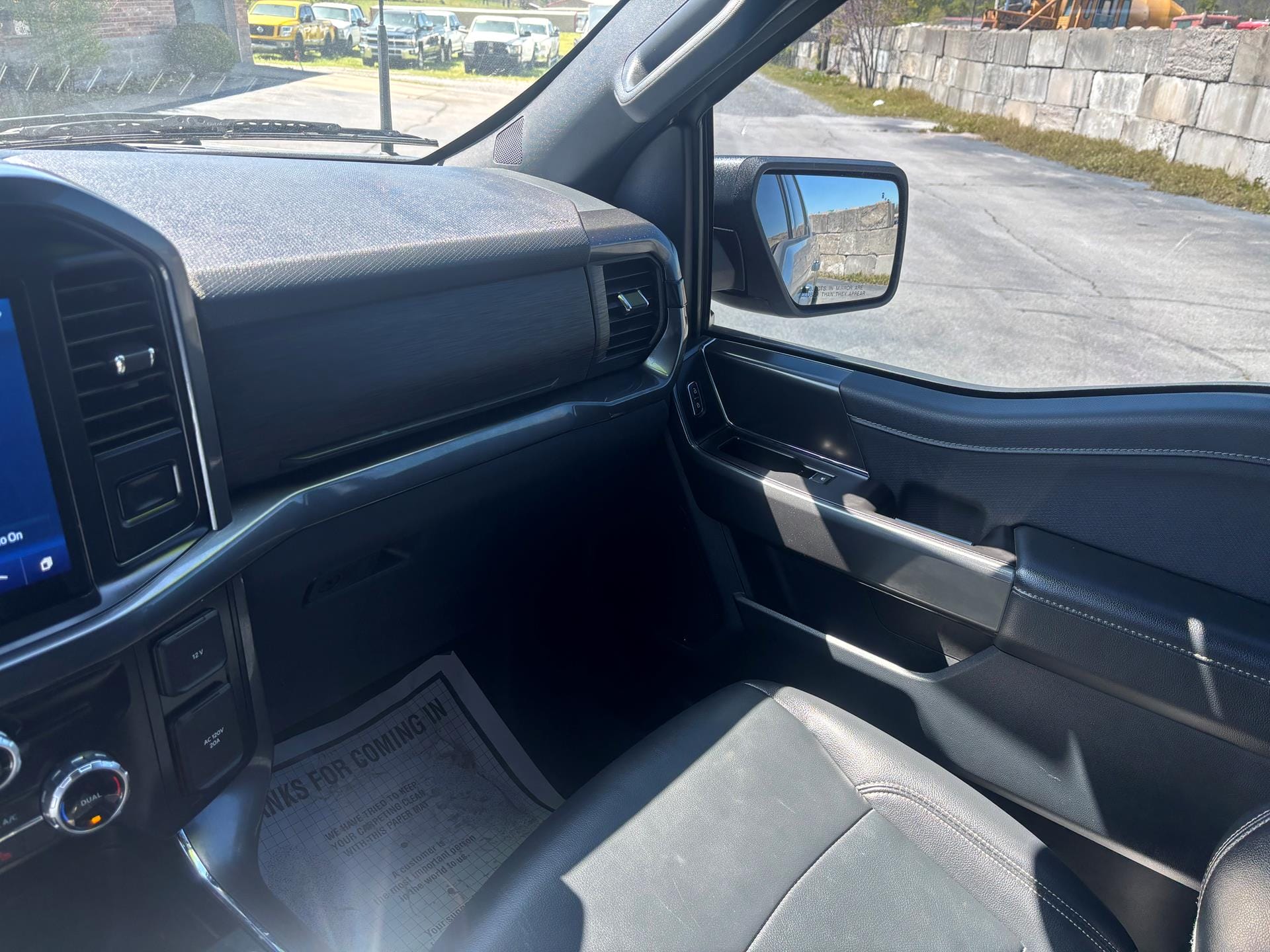 2023 Ford F-150 XLT - Photo 16