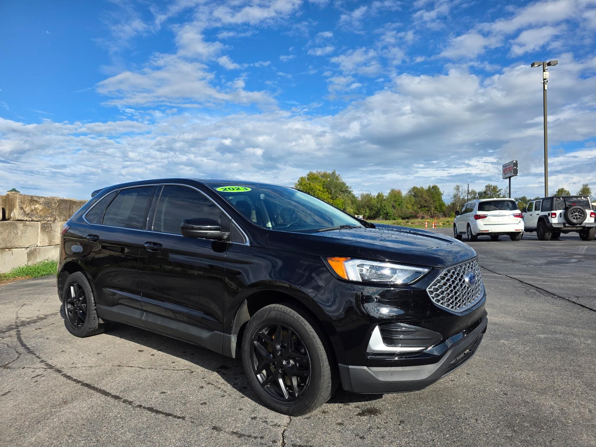 2023 Ford Edge